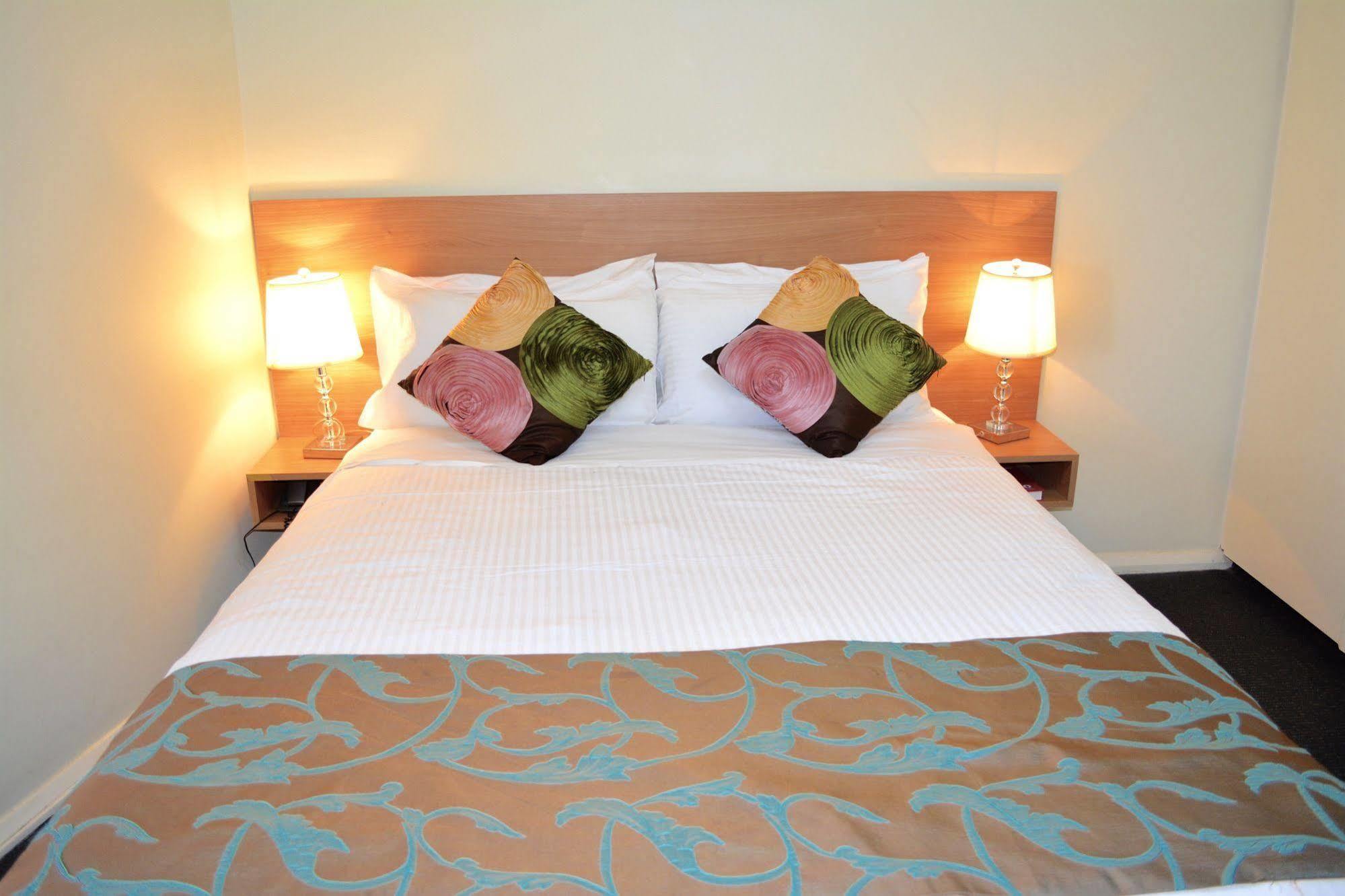 Albert Heights Serviced Apartments Ville de Ville de Melbourne Extérieur photo