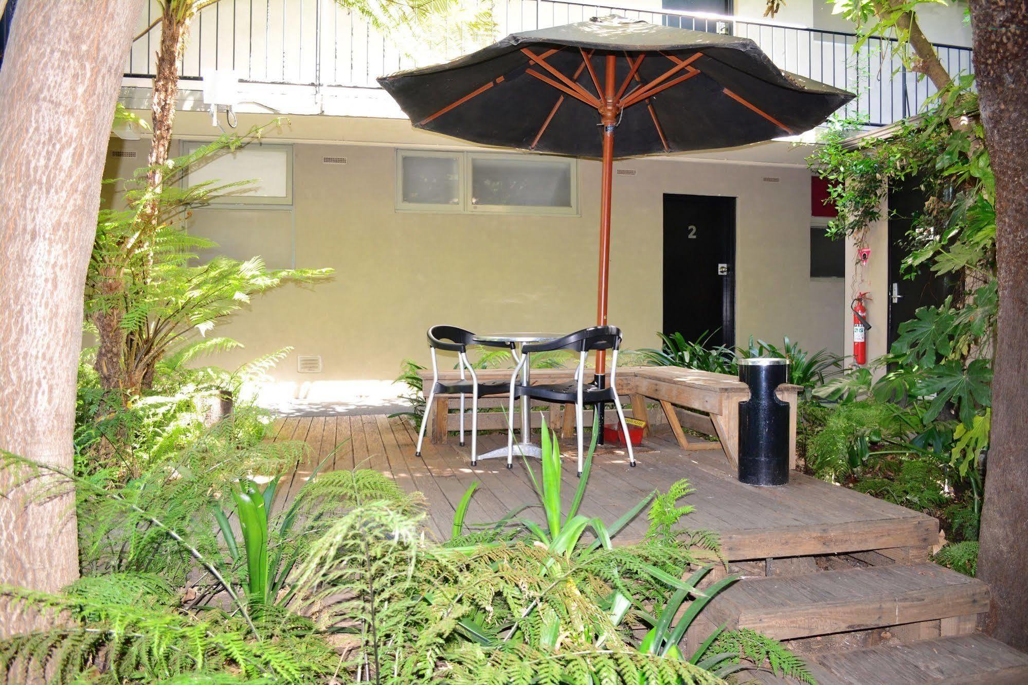Albert Heights Serviced Apartments Ville de Ville de Melbourne Extérieur photo